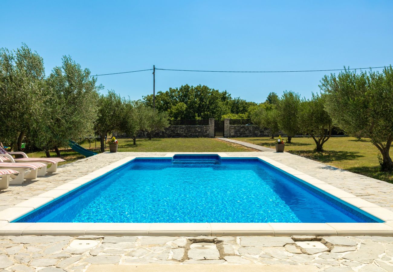 House in Donji Kašic - Holiday home Mandorla
