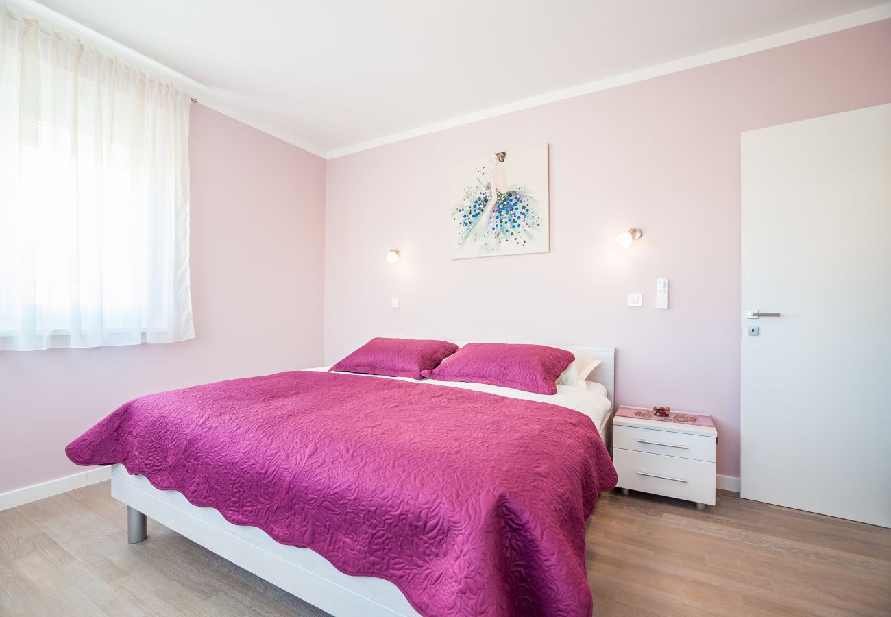 Apartment in Zadar - Apartment Tajana