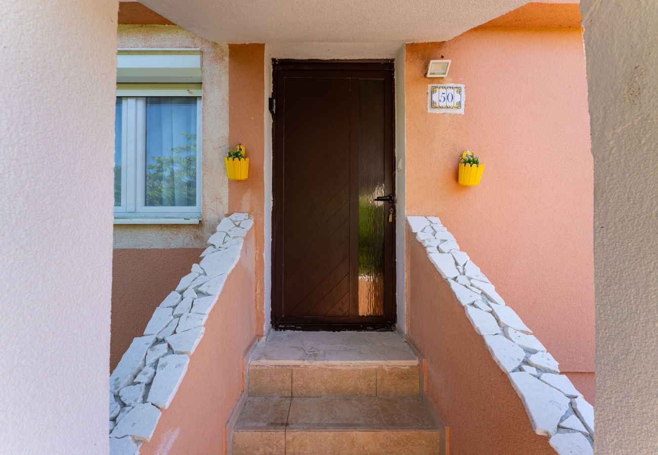Apartment in Pag - Apartment Nostromo