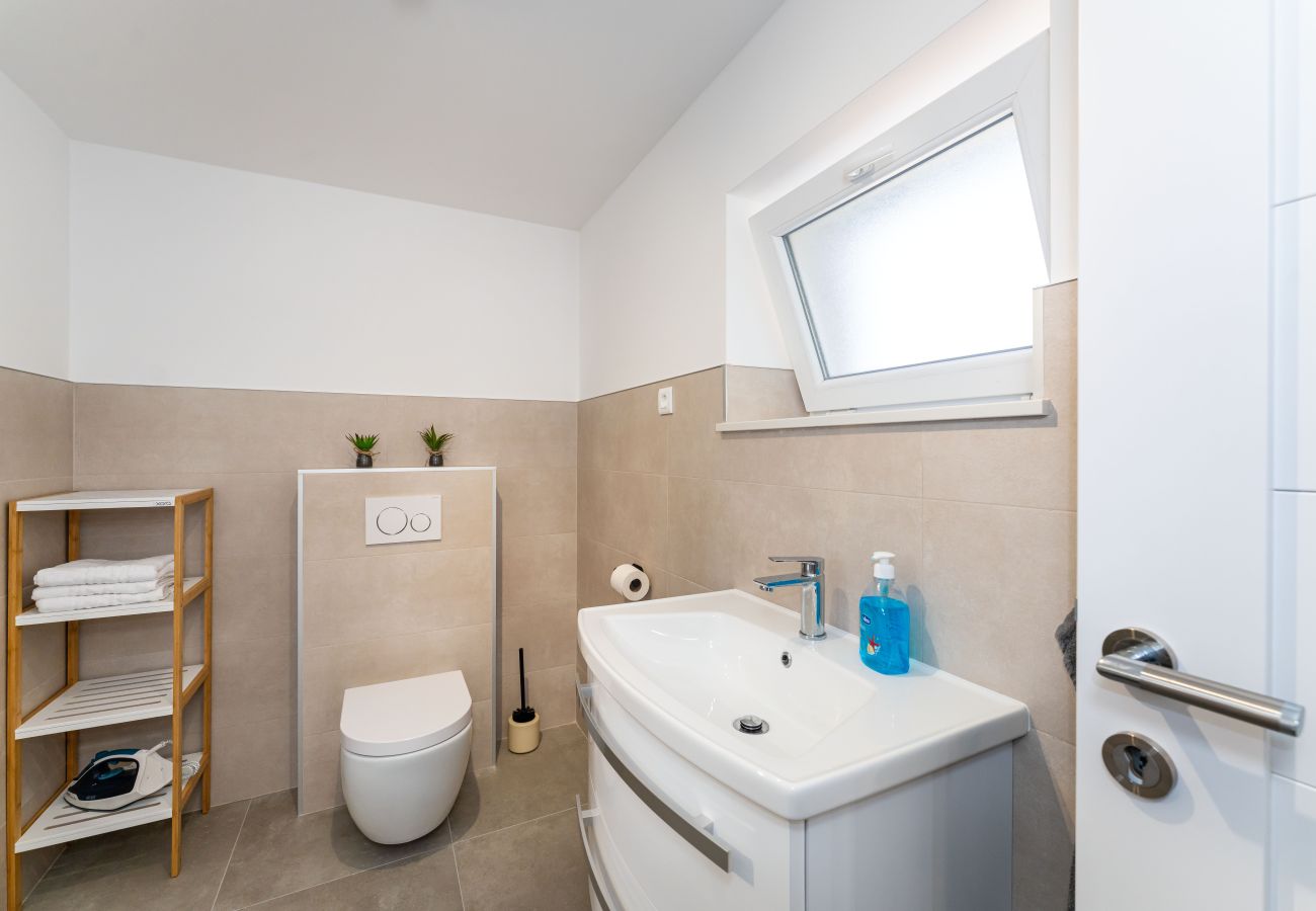 House in Šibenik-Ražine - Holiday Home Matija