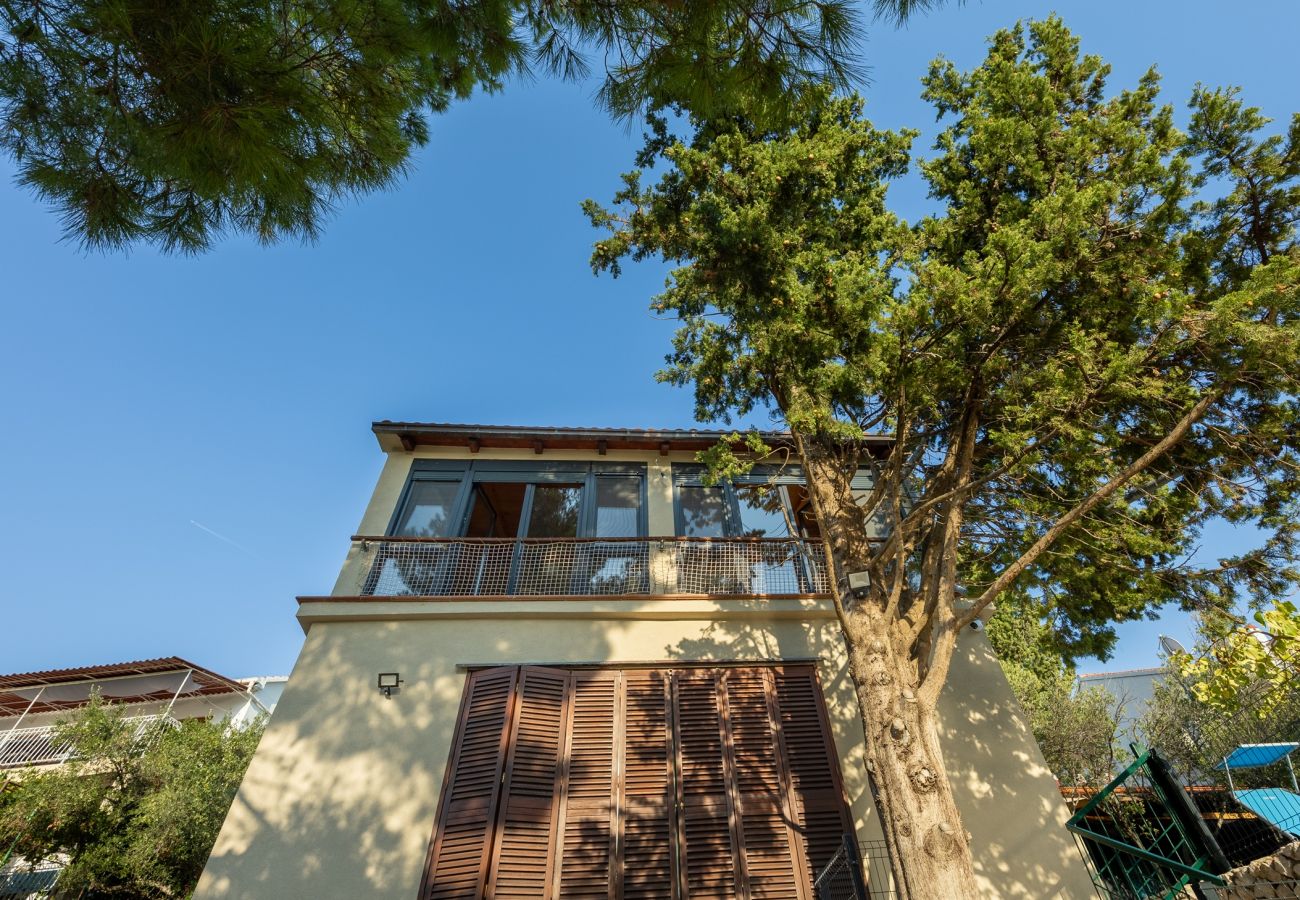 Apartment in Murter - Beach Apartment Slanica